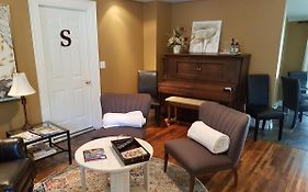 Hellemsfield Inn & Bed And Breakfast
